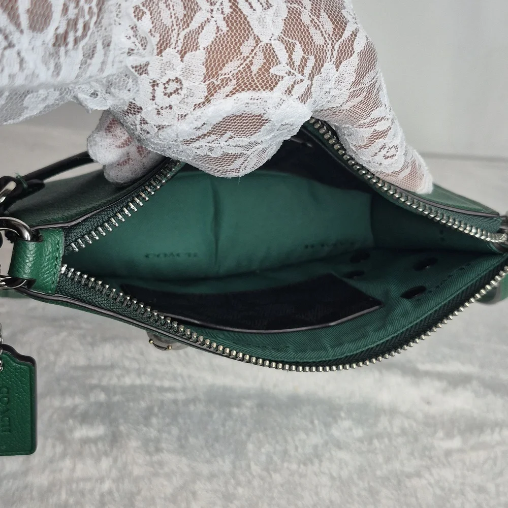 Coach "RARE" Charm Green Shoulder Bag CREED: 8236-CJ1797 - Picture 14 of 17